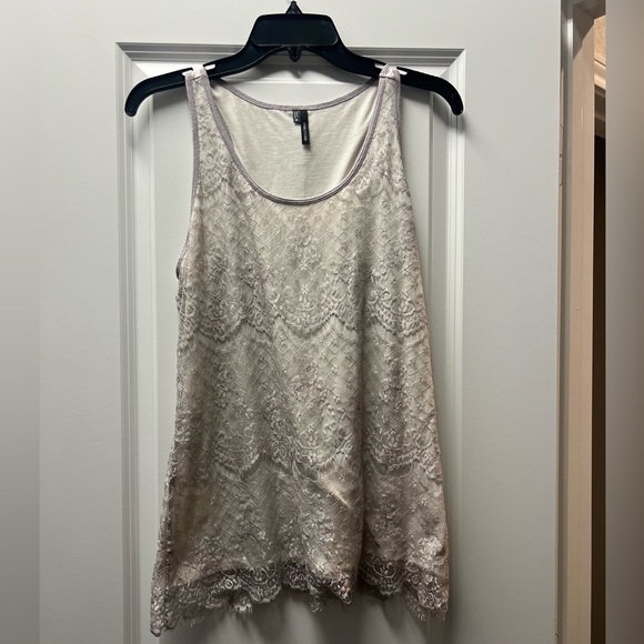 Lace tank - Picture 1 of 4